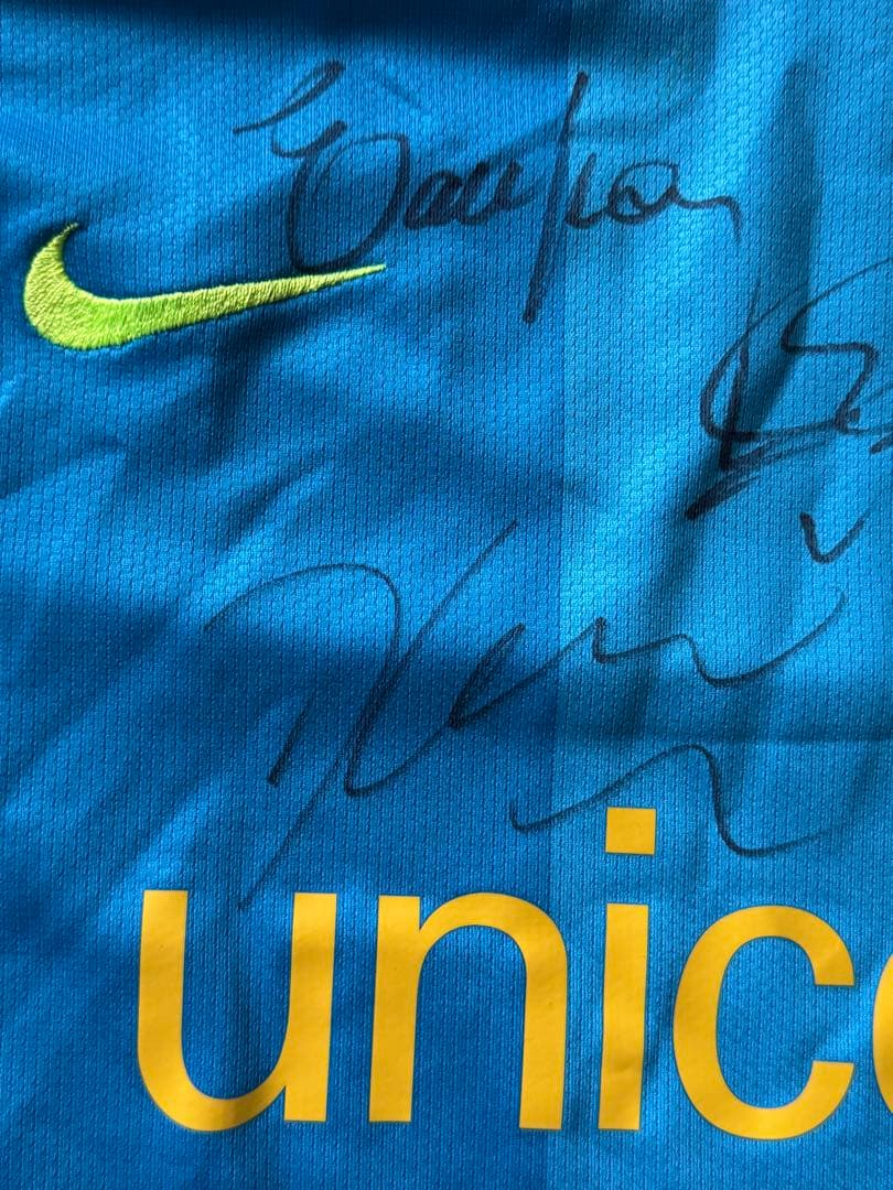【2008〜2009シーズンFC Barcelona サイン入りユニフォーム】