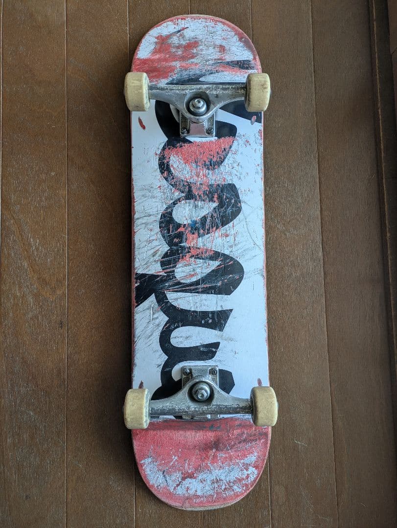 スケートボード 8.25 lesque independent ricta