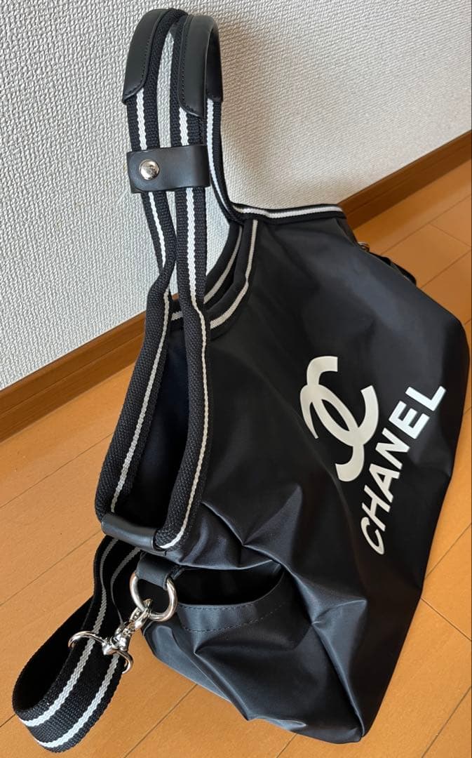 CHANEL 収納 ゆったりバッグ