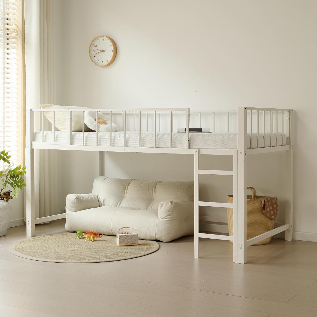 限定価格！ロータイプロフトベッド　シングルサイズ　省スペース　WHITE