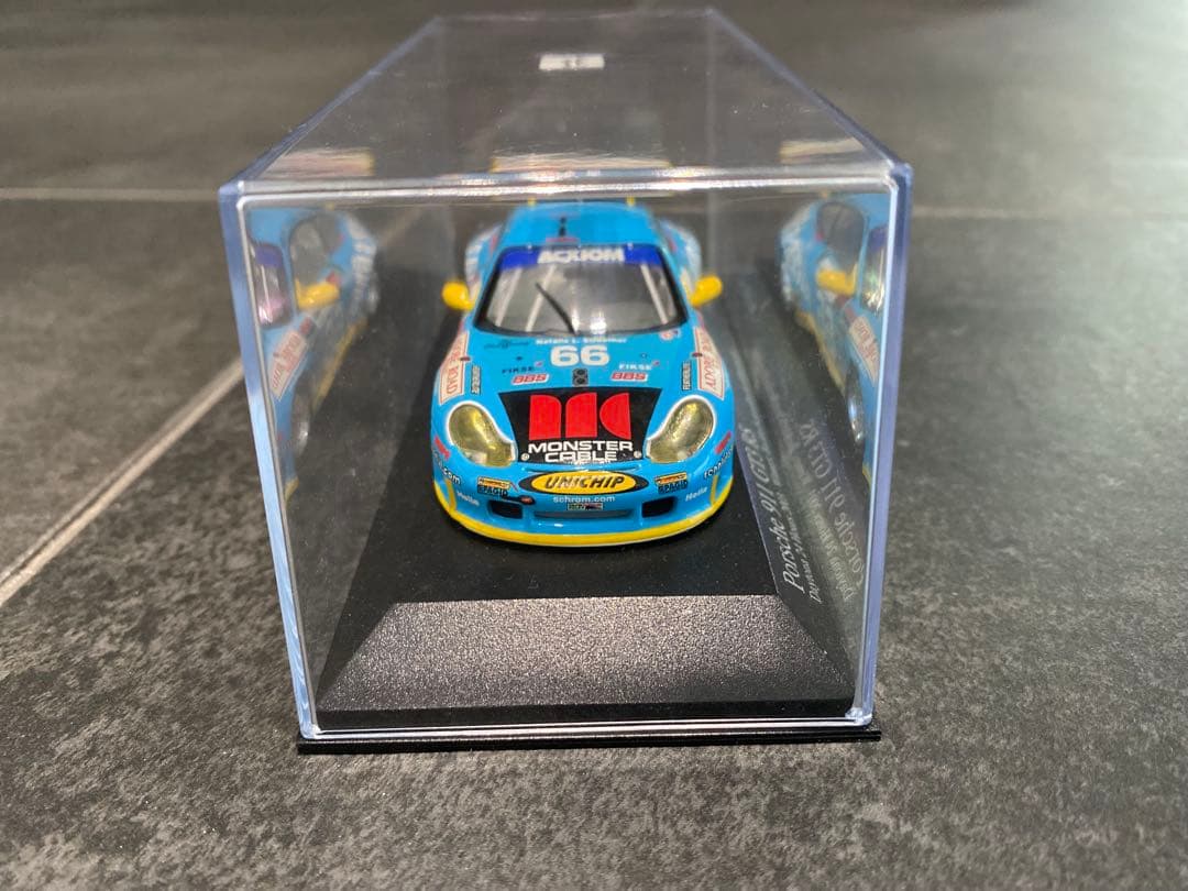 限定車 MINICHAMPS 1/43 PORSCHE