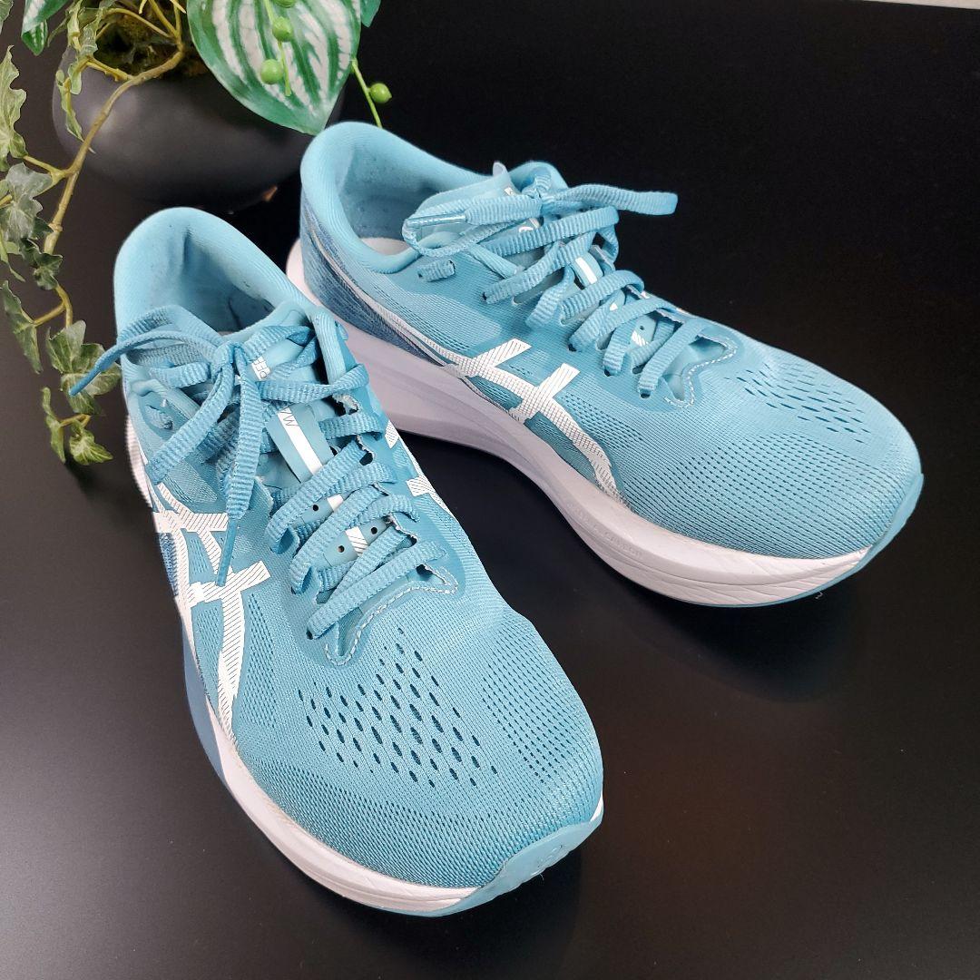 ASICS マジックスピード４