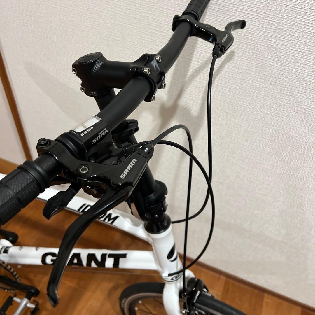 美品 GIANT Idiom 20インチ 9速 新品部品 スラム ダホン ターン