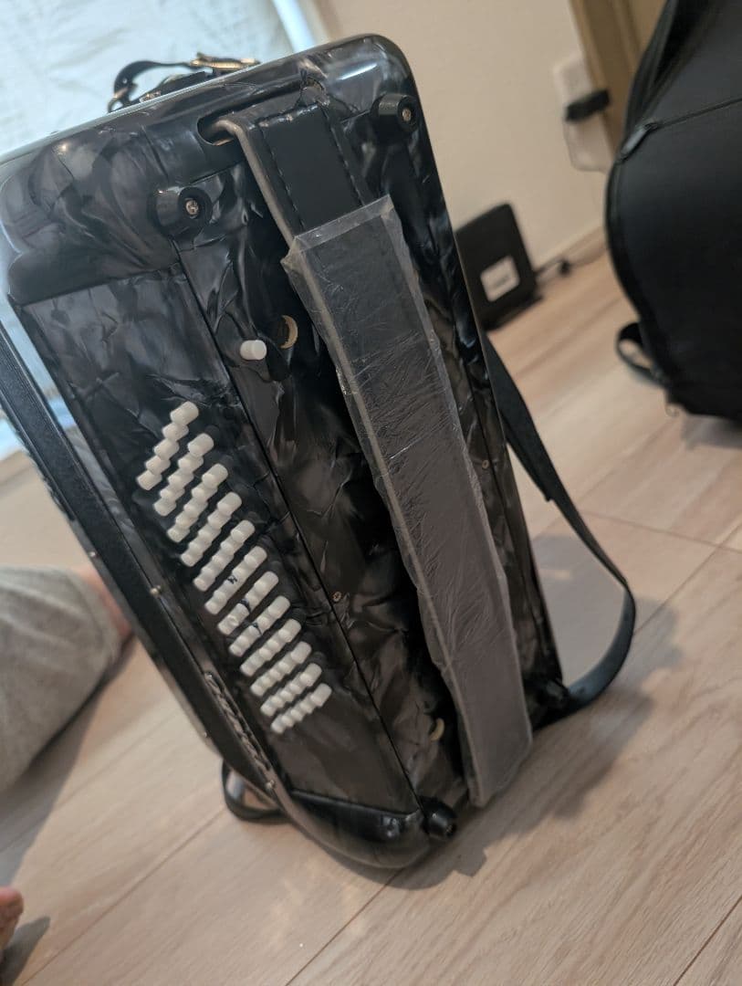 TOMBO Grandaille GT-60 アコーディオン 専用ケース付き