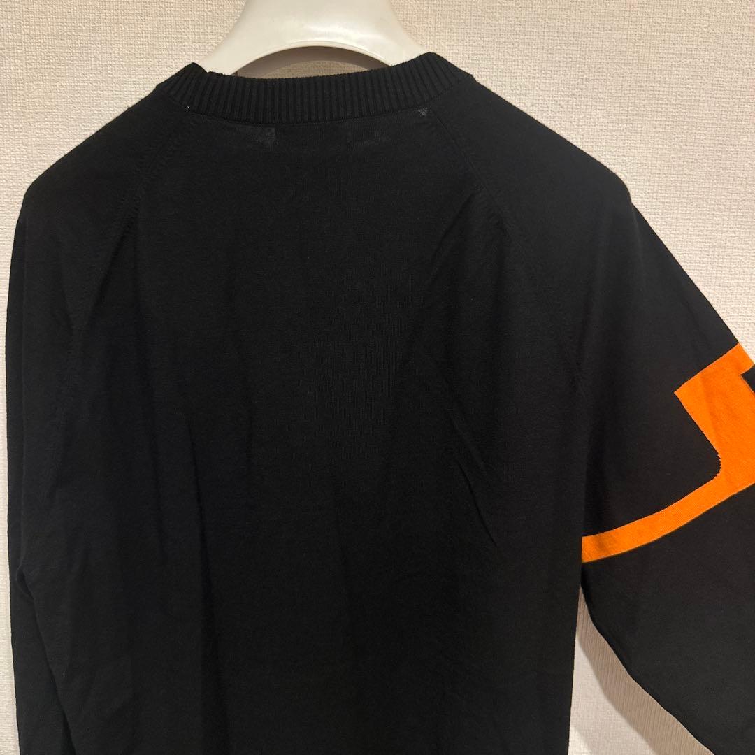 J.LINDEBERG 袖ロゴ　セーター
