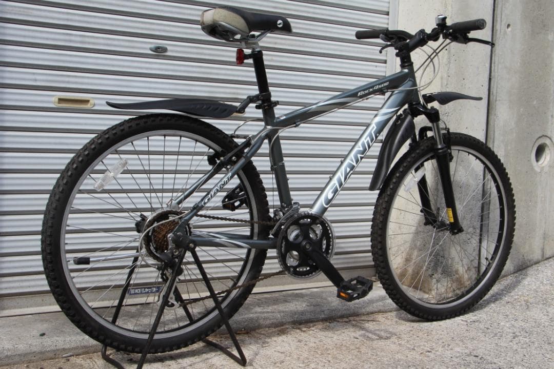 引き取り限定♪GIANT♪Rock4500♪状態良く綺麗な低走行MTB♪