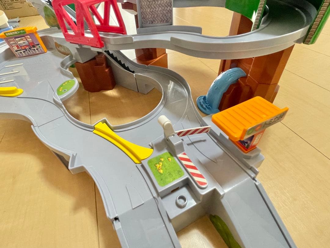 トミカコース　◯4点セット　◯動作確認済み