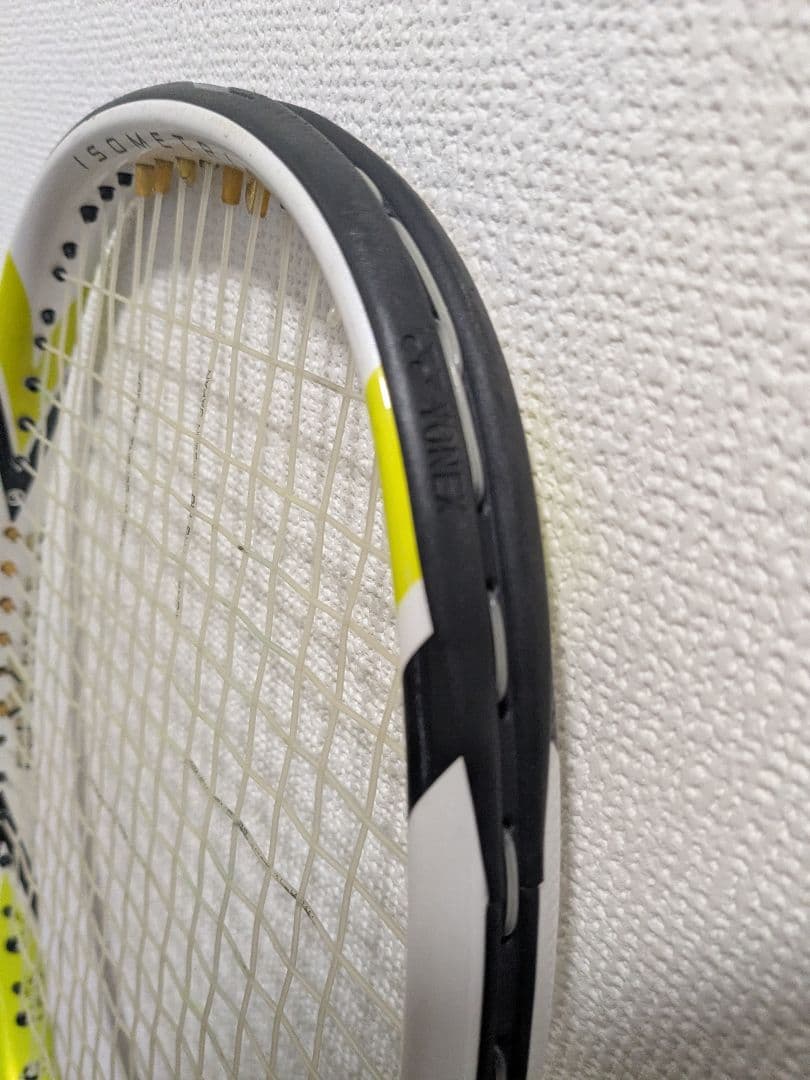 【美品】YONEX V-CON X18 テニスラケット (G3) 285g