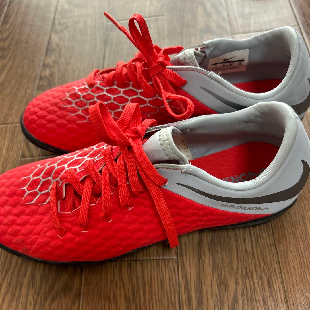 美品　NIKE ハイパーヴェノム　25 ファントム X 3 アカデミー TF