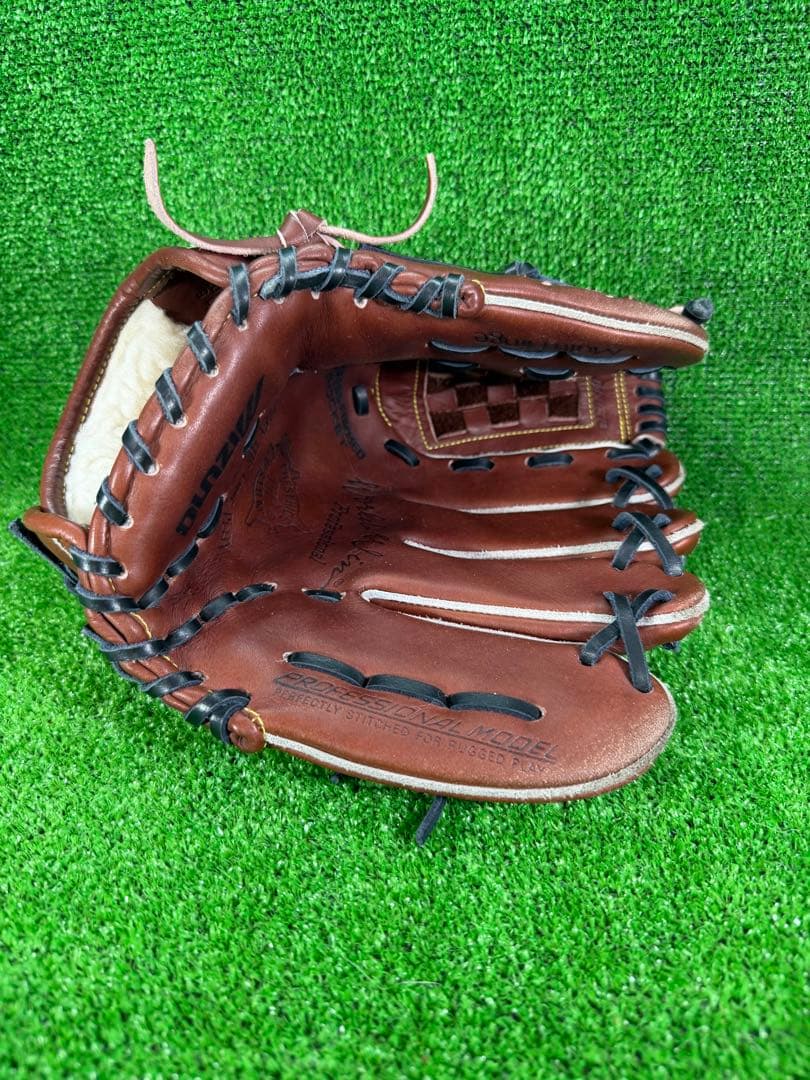 日本製　復刻　ミズノ　硬式　投手　ワールドウィンプロフェッショナル
