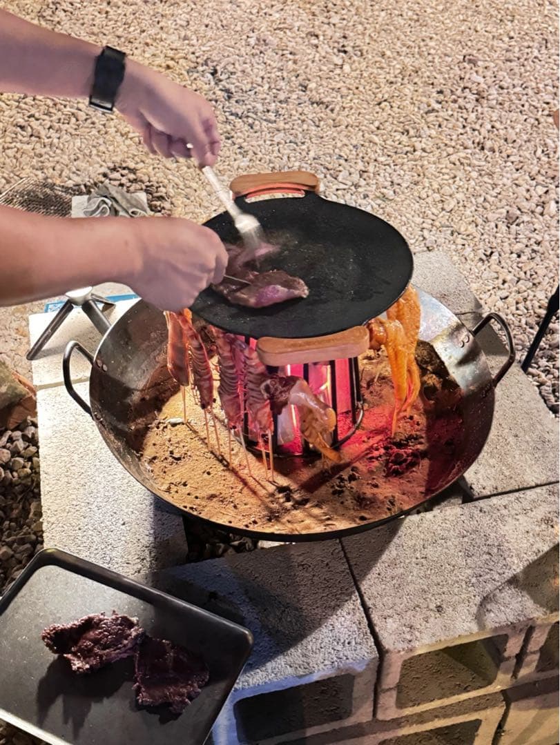 ロストル 五徳 焚き火台 原始焼きスタンド 炉端焼き 魚焼き 枠 囲炉裏火鉢2個