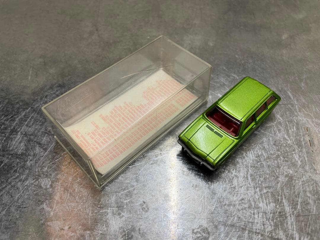 シュコーモデル　Schuco ミニカー　Opel Ascona Voyage
