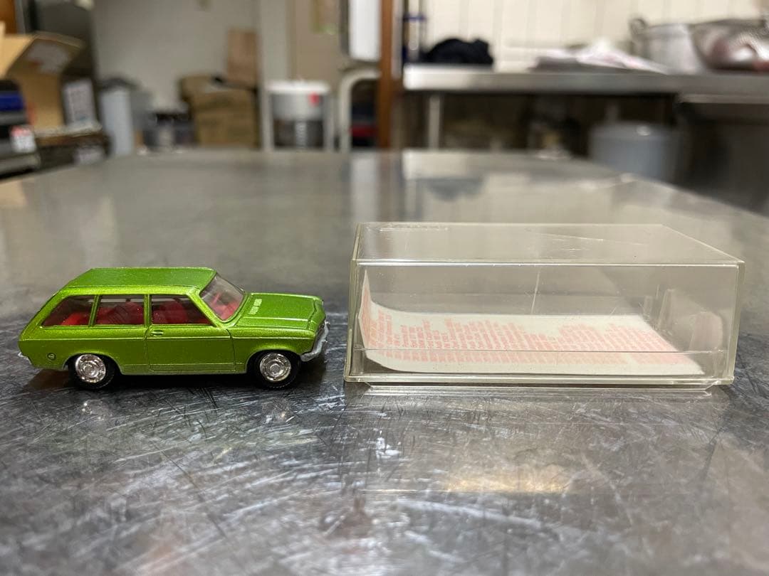シュコーモデル　Schuco ミニカー　Opel Ascona Voyage