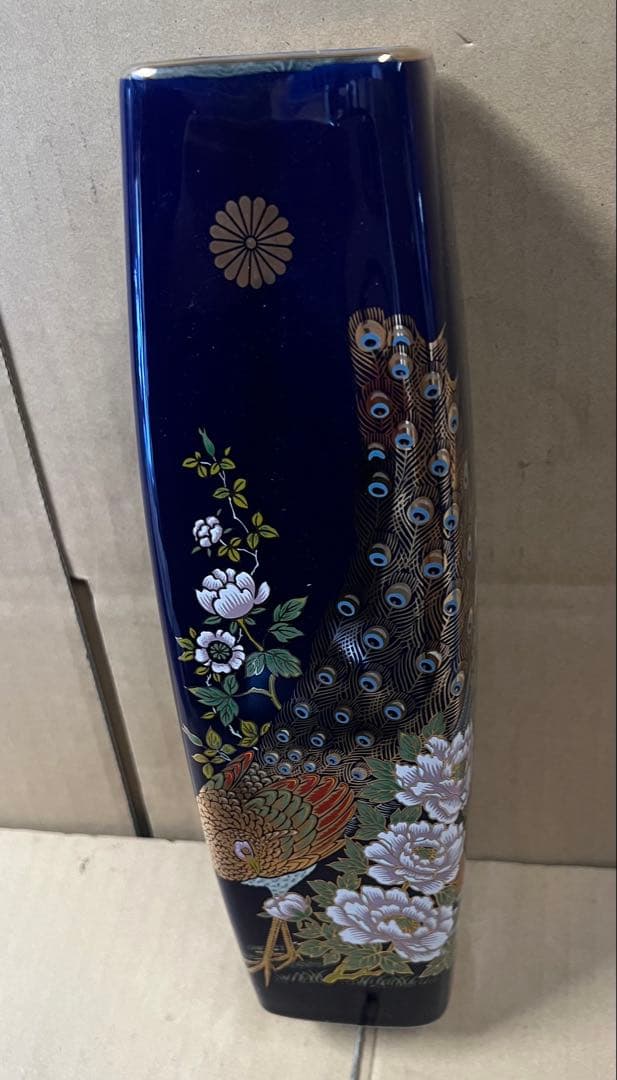 花瓶孔雀