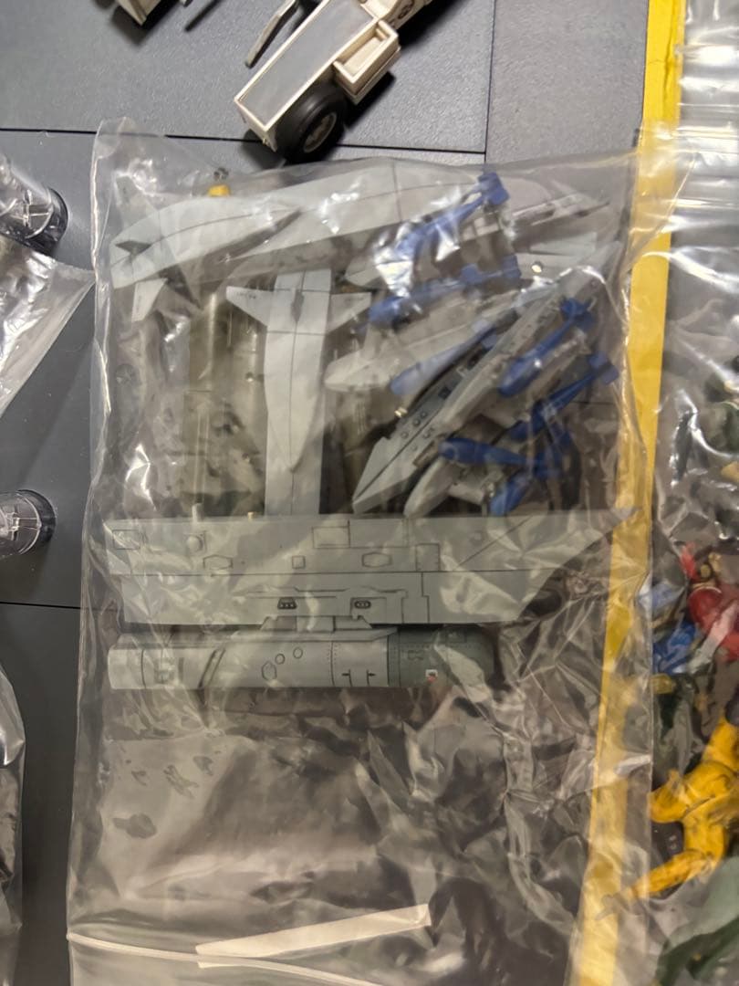 Hachette 1/32 F-14雄猫戦闘機 分冊組み立て合金模型