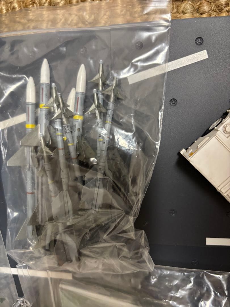 Hachette 1/32 F-14雄猫戦闘機 分冊組み立て合金模型