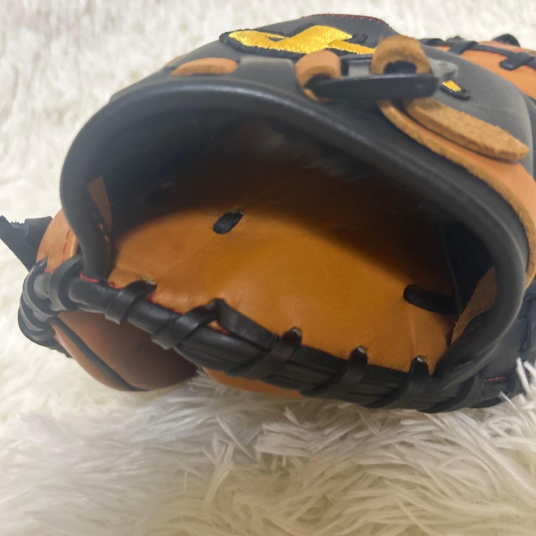 【極美品】DeNAベイスターズ 伊藤光捕手モデルキャッチャーミット