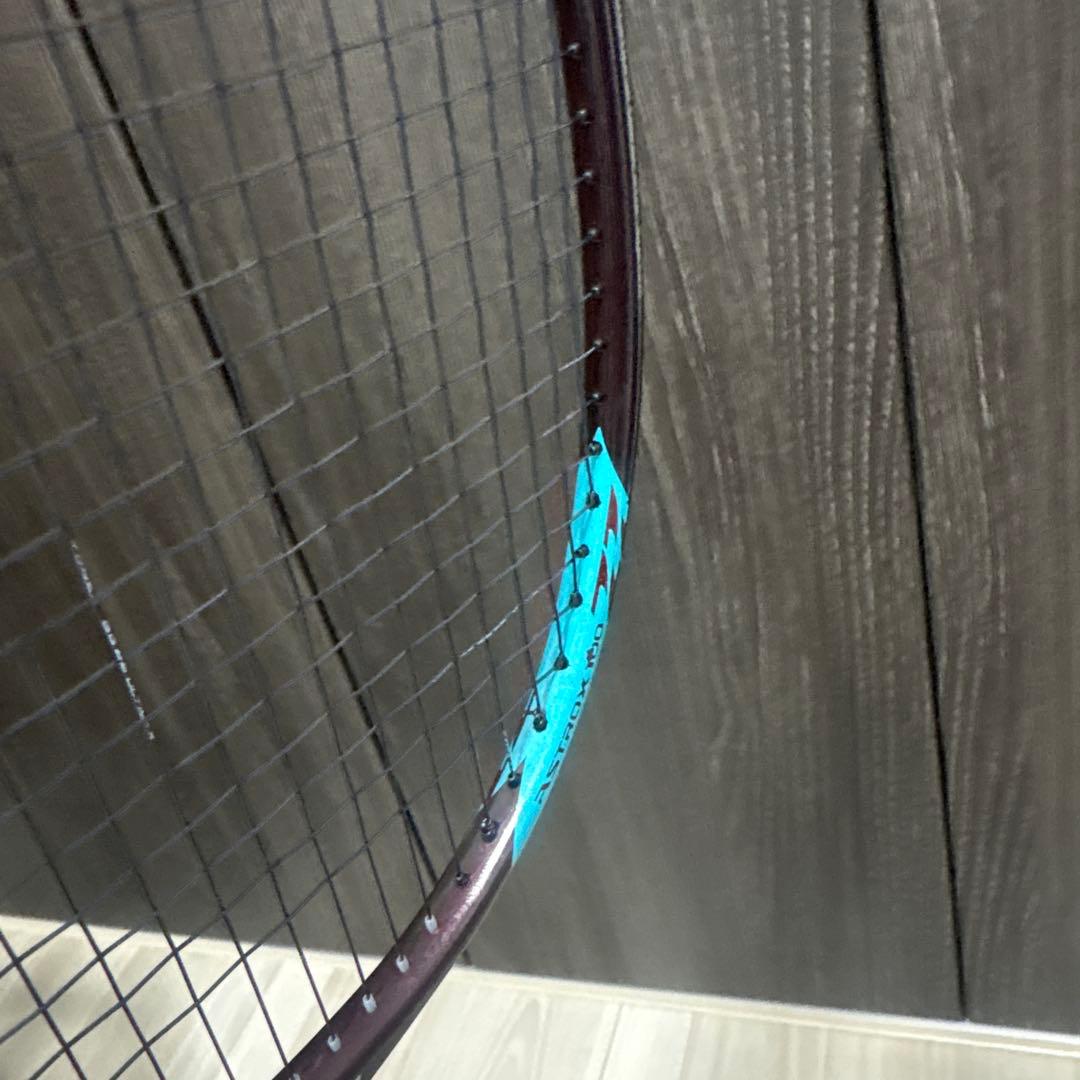 ASTROX 100ZZ 4UG5②バドミントンラケット アストロクス100zz