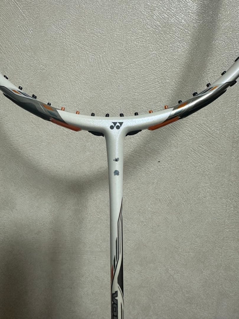 ラケット YONEX VOLTRIC70 E-tune 3UG5