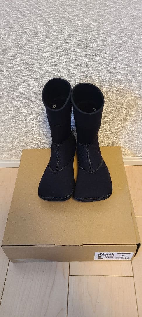 美品‼️サーフィンブーツ　TLS JP-FIT BOOTS 5mm Sサイズ