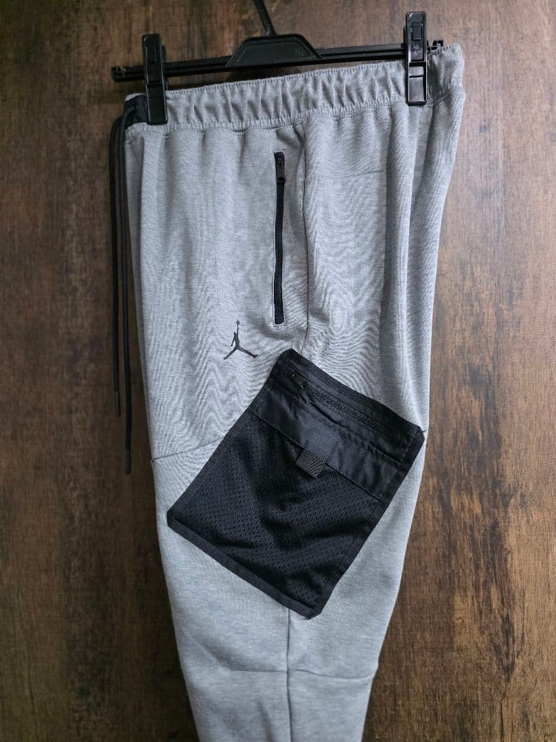 JORDAN　スウェットパンツ　テックパンツ　NIKE