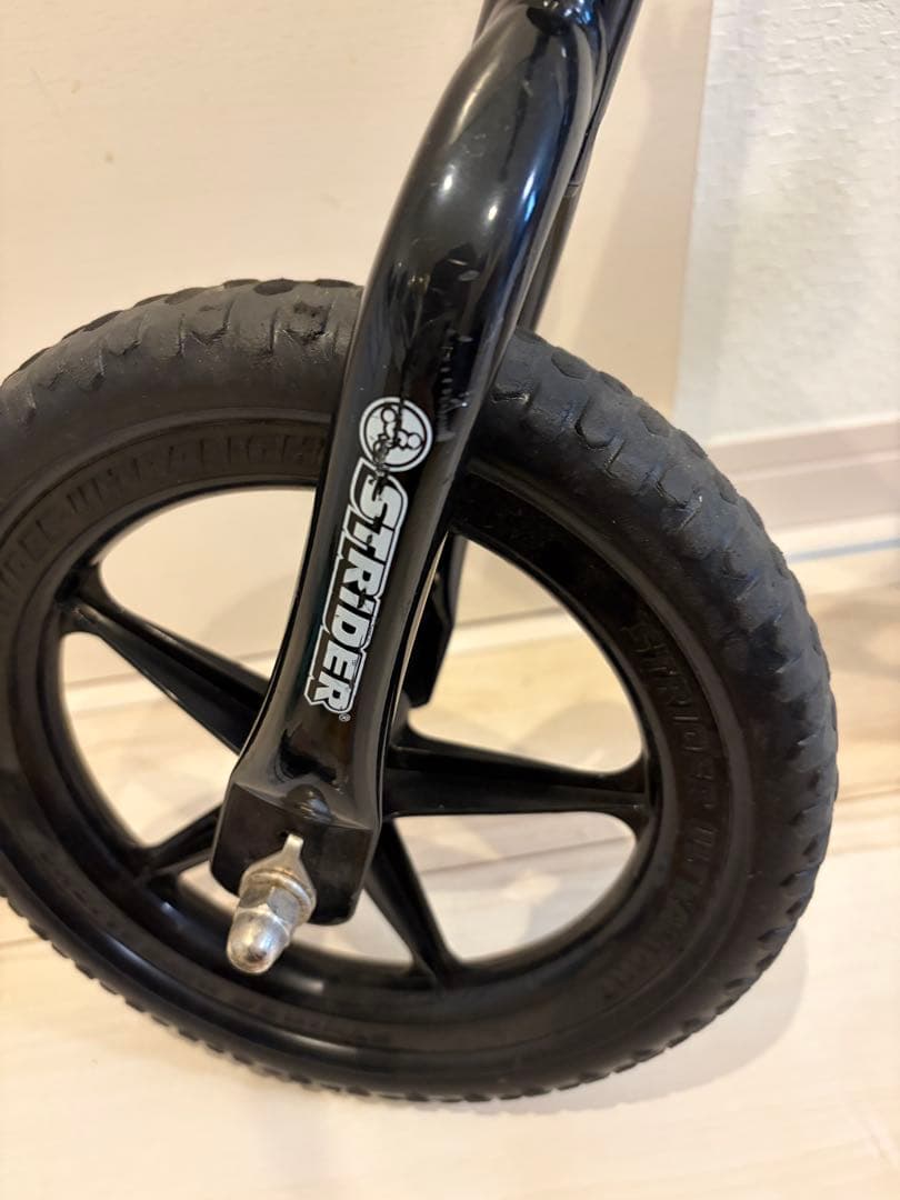 ストライダー　限定色アイスブルー　ヘルメットセット