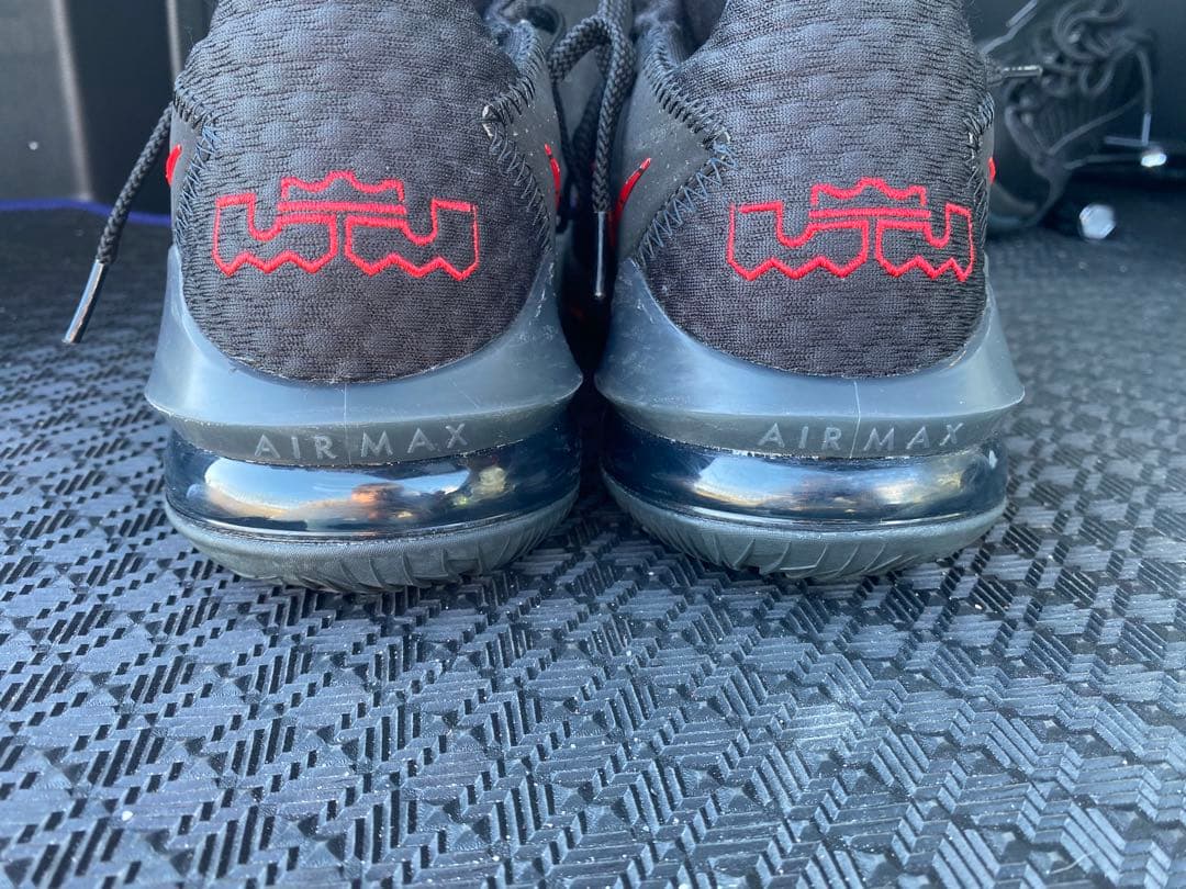 NikeLeBron17LowBredナイキレブロン17ロー28.5cm NBA