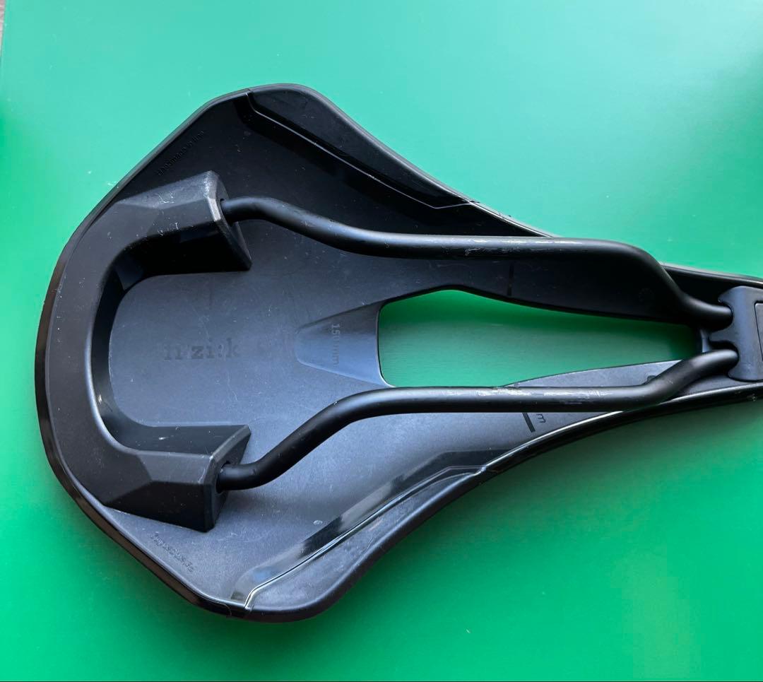 Fizik ARGO TEMPO R5 150mm フィジーク