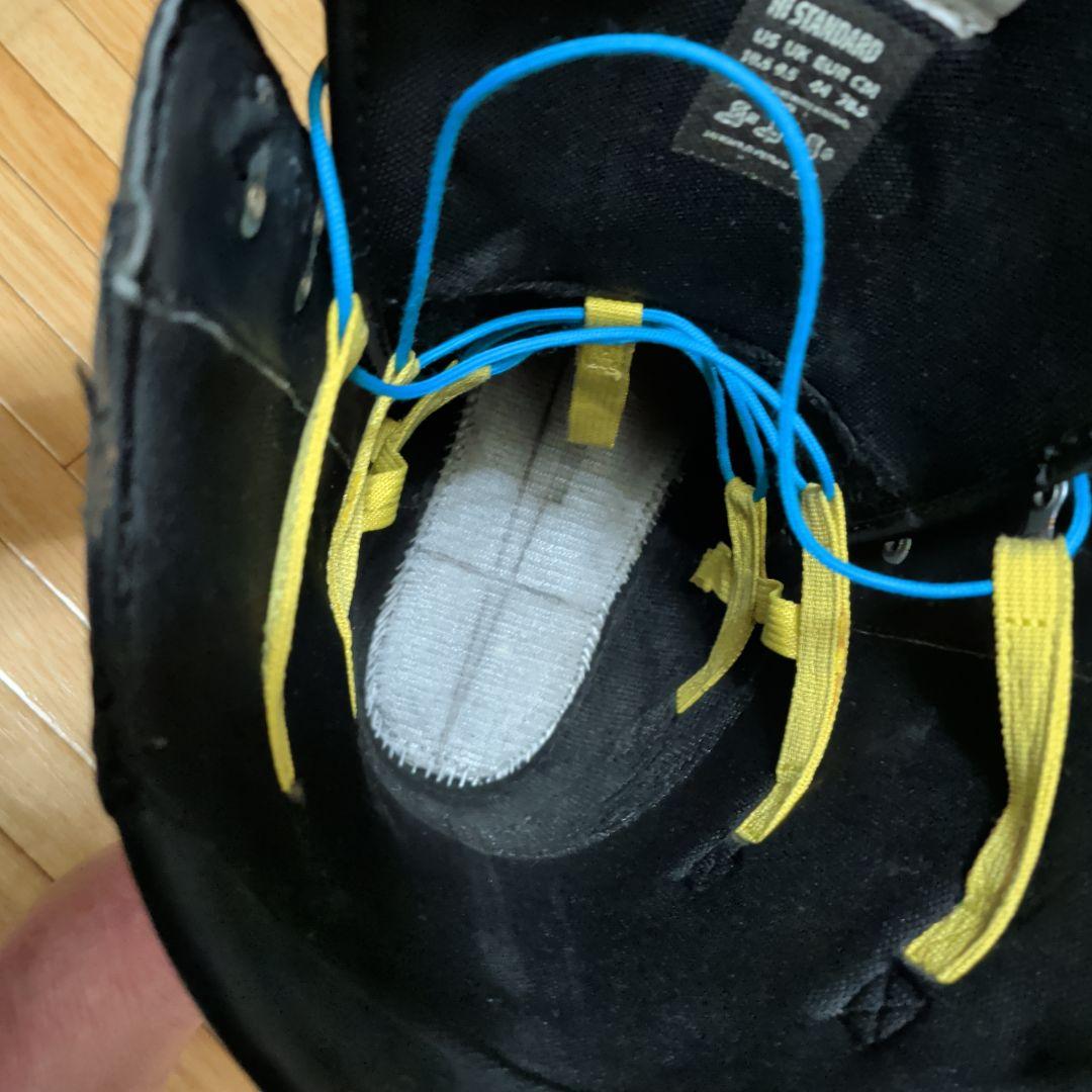 VANSスノボードブーツ