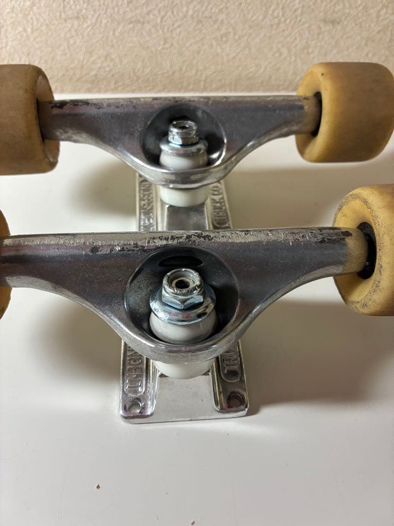インディペンデント　トラック139 forgeted hollow 足回りセット