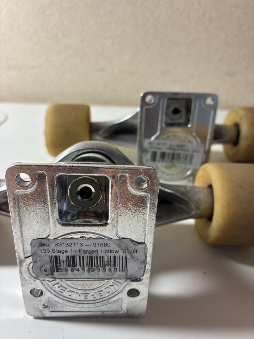 インディペンデント　トラック139 forgeted hollow 足回りセット