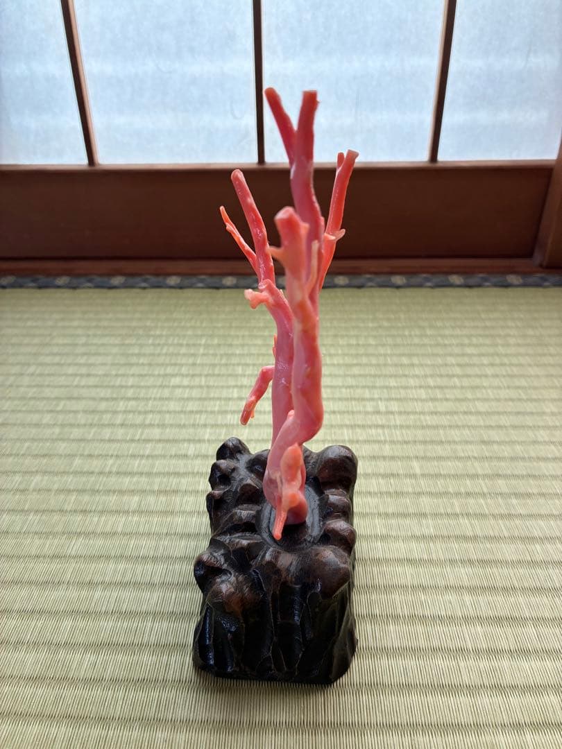 直接引き渡しのみ　高知県産　ピンク珊瑚　置物　台座付き