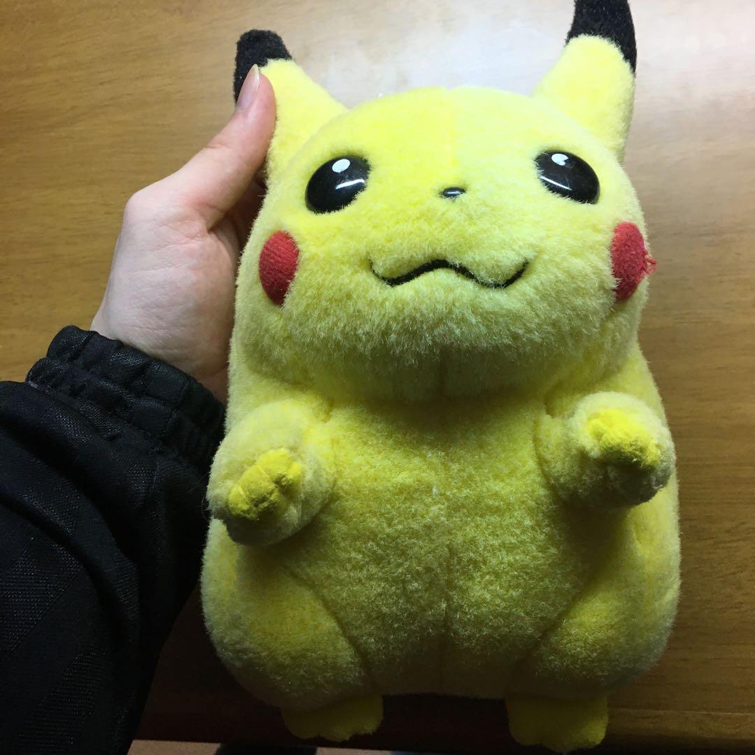 処分セール！値下げ中！】ピカチュウ　等身大　フィギュア　人形