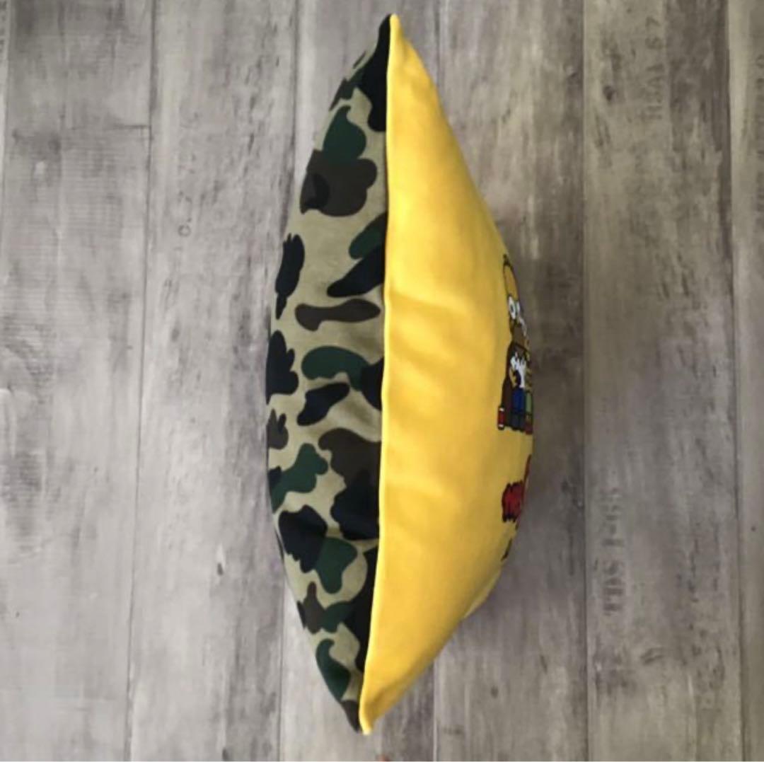 新品レアコラボ　APE シンプソンズ　エイプ　 1st CAMO クッション