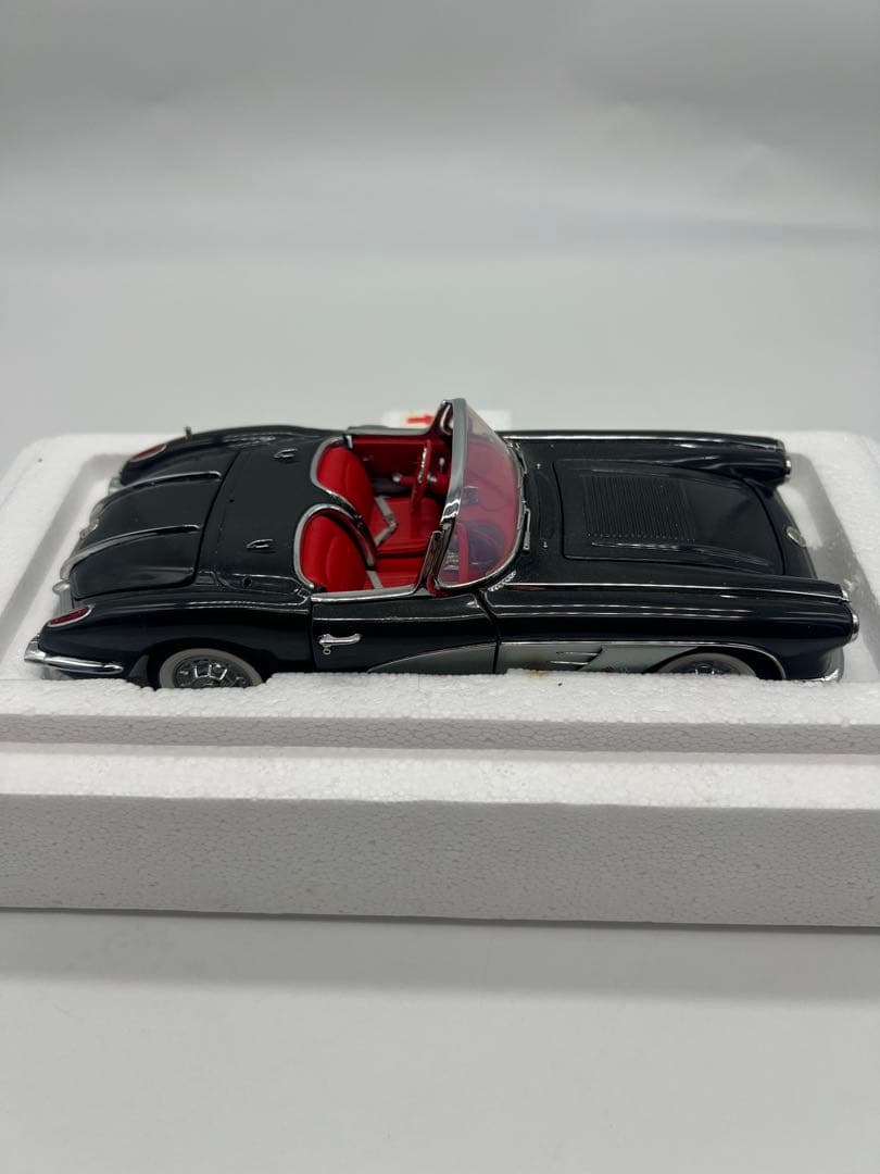 No128 ミニカー1/24箱ありChevrolet Corvette