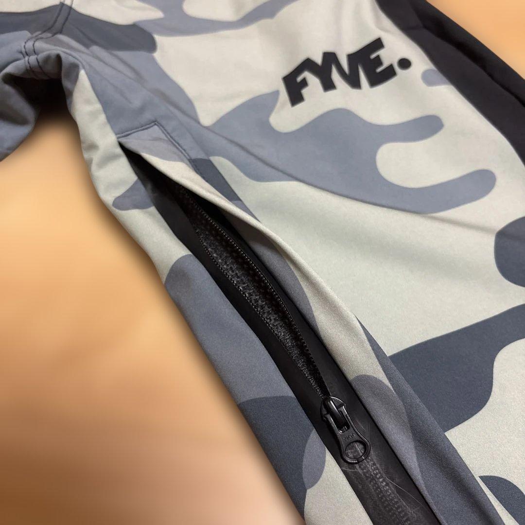 【新品未使用】FYVE スノーボードパンツ Sサイズ 迷彩 グレー