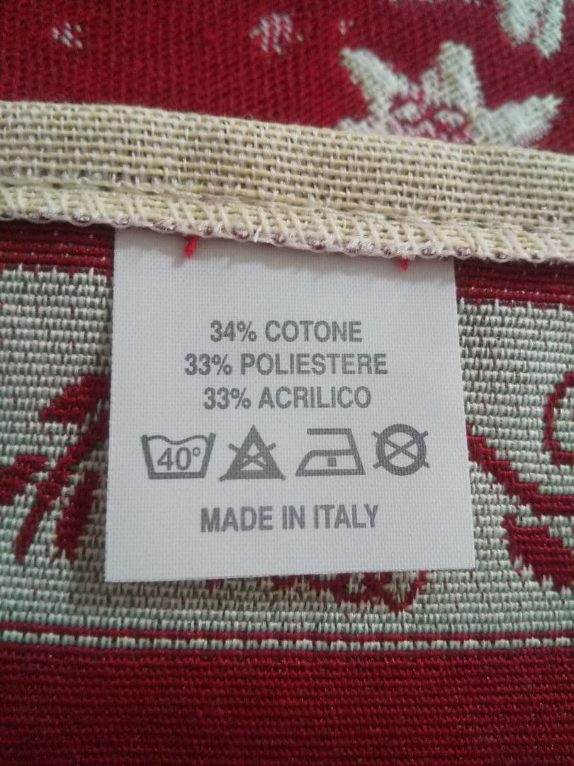 イタリア製　テーブルクロスとランナー