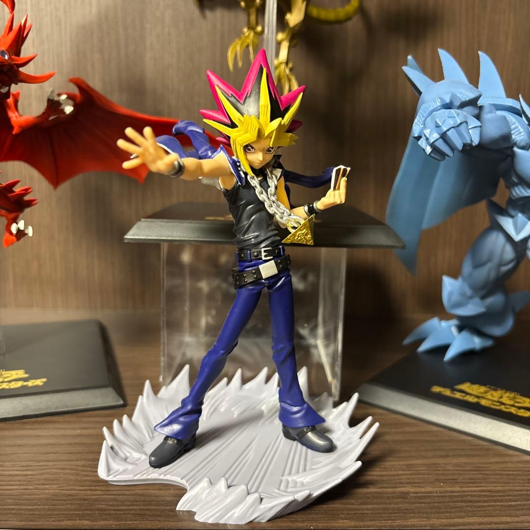 遊戯王　三幻神　遊戯 フィギュア　まとめ売りおまけ付き