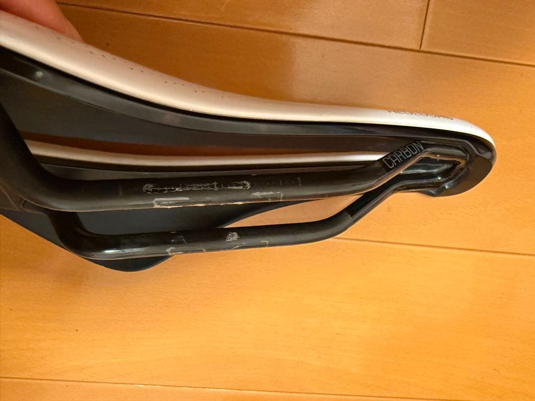 トレック AEOLUS PRO カーボンレールサドル
