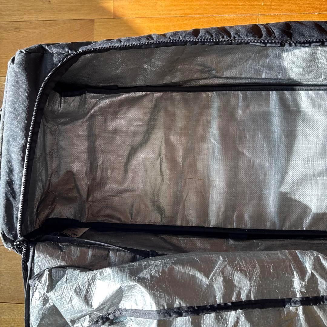 DAKINE FALL LINE SKI ROLLER 175 2セット収納可