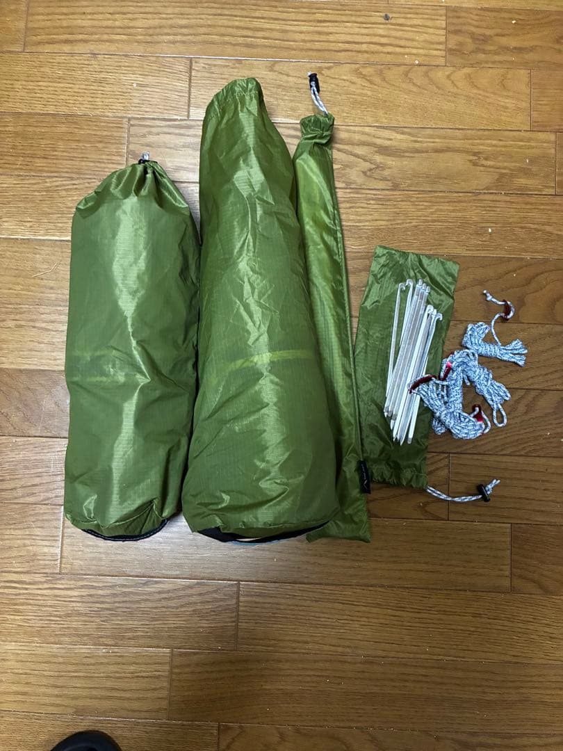 CAMPANDA ピラミッド型テント 緑