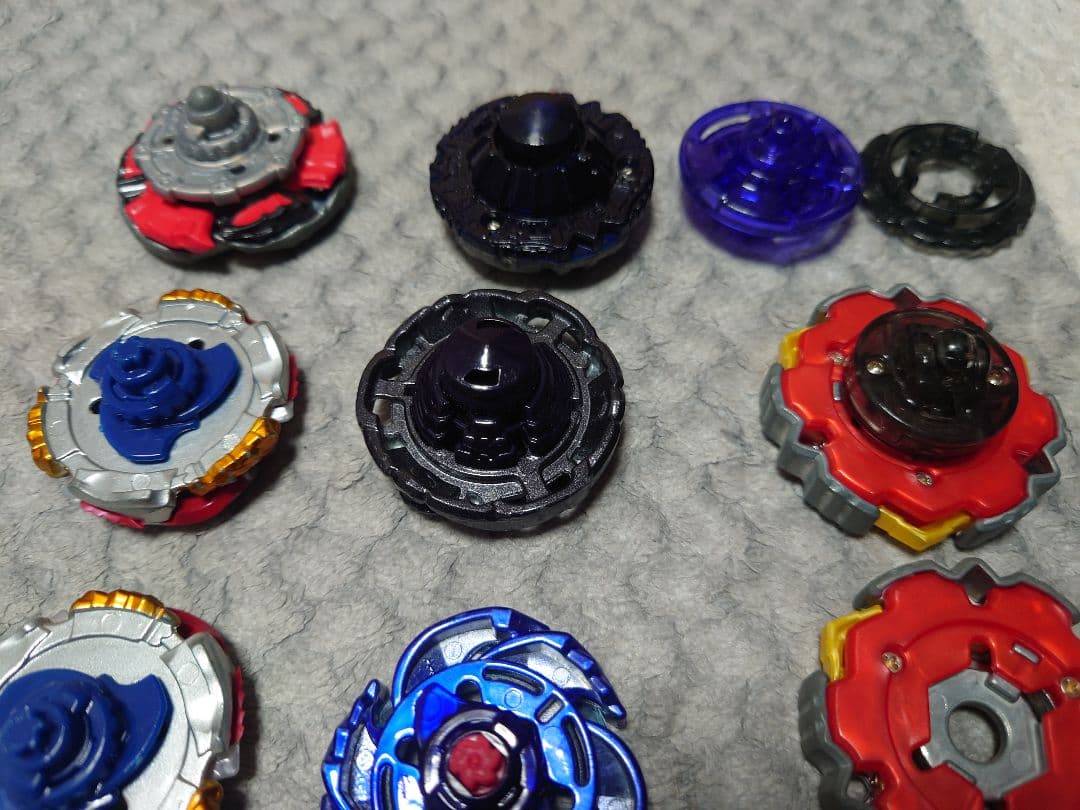 は*つ様 メタルファイト ベイブレード 9個 まとめ売り オマケ付き