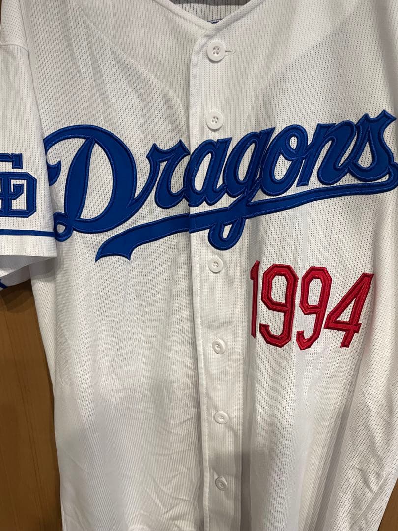 中日ドラゴンズドアラユニフォーム