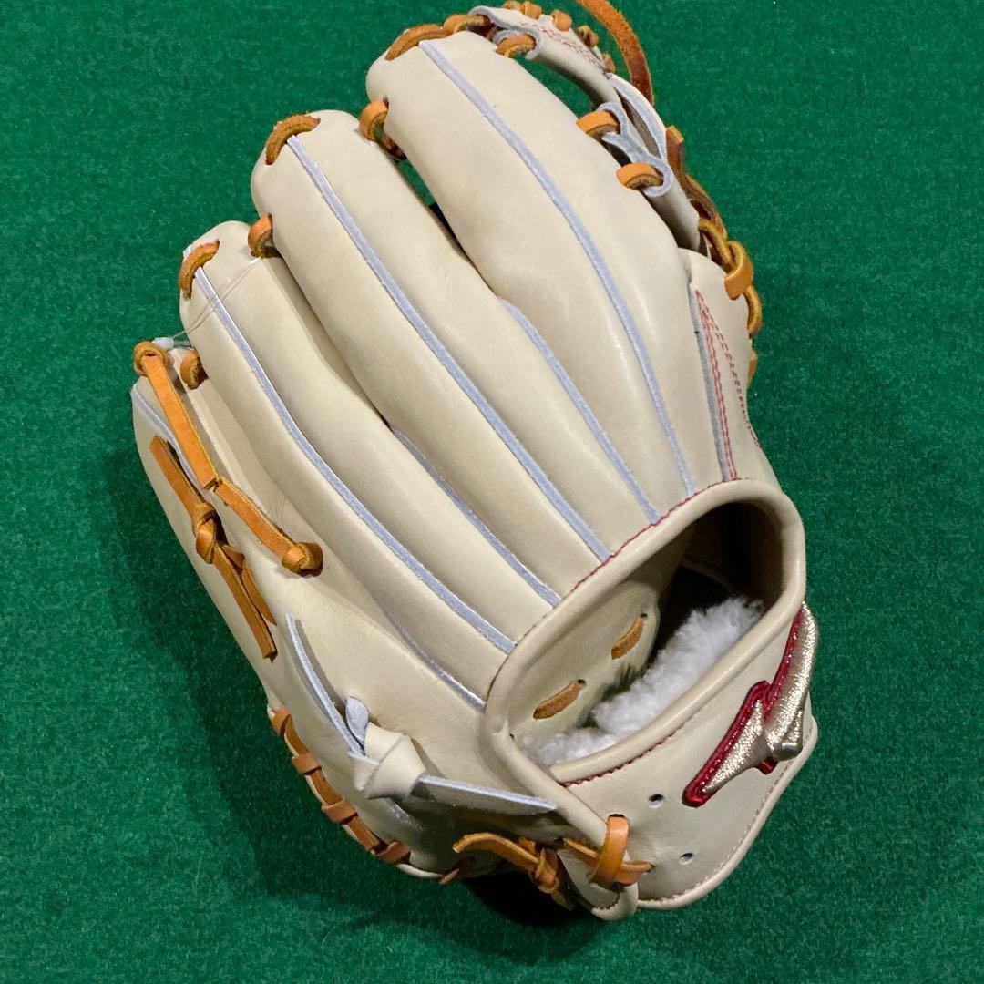 ミズノ　グローバルエリート　JAPAN 硬式　内野手　軽量　新品未使用