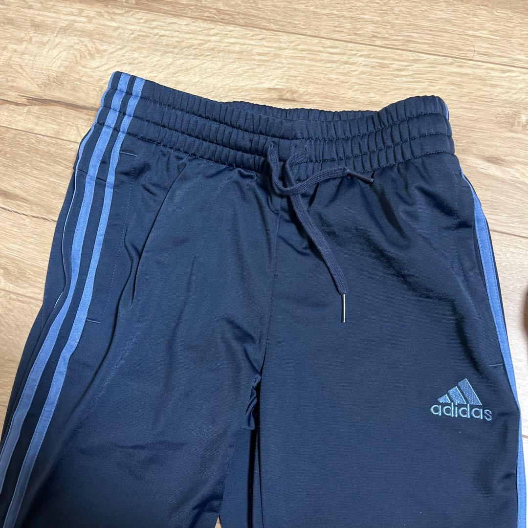 ★送料無料.上下セット.新品未使用★adidasジャージ上下セット