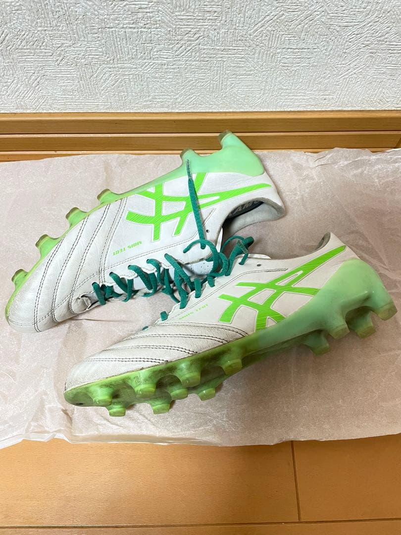 ASICS DS LIGHT X-FLY サッカースパイク