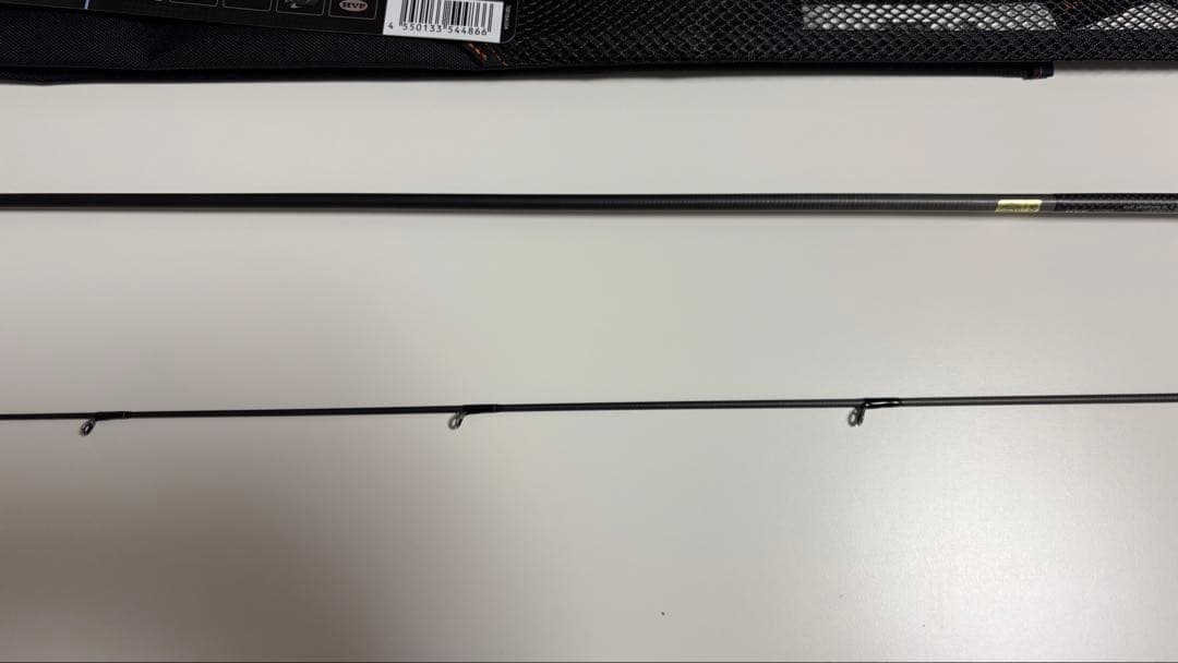 （美品）ダイワ 25プレッソMX 62L-S