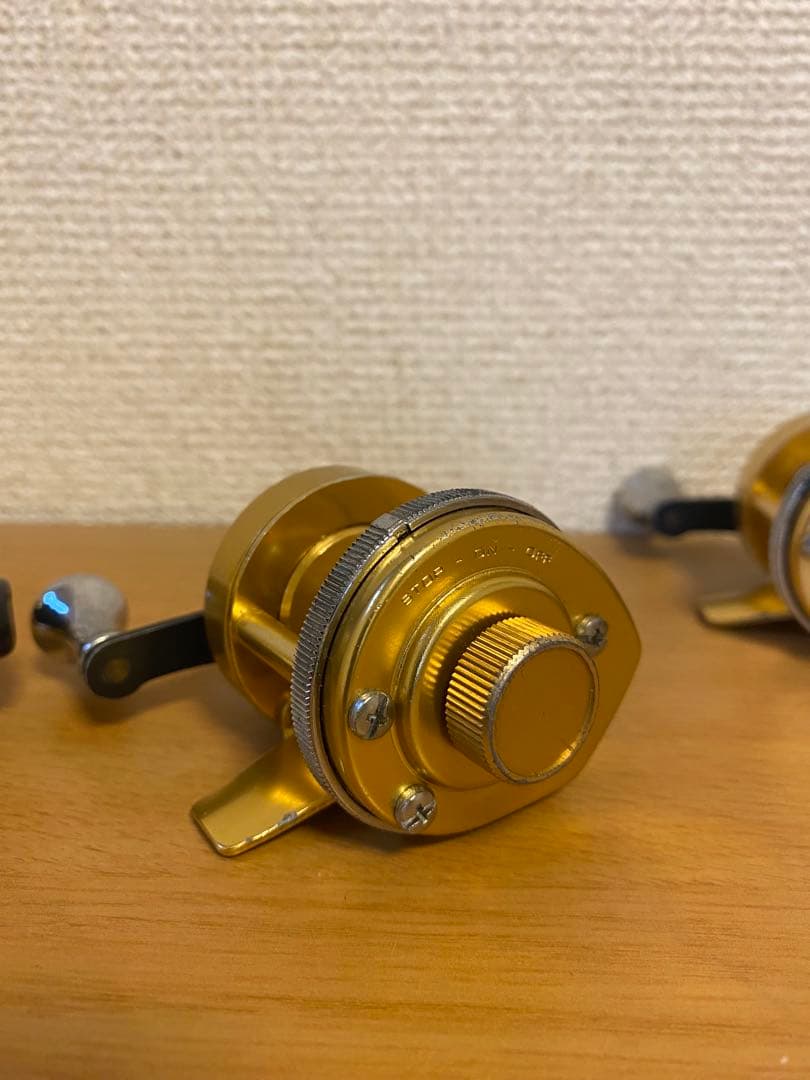 値下オールドゴールドメタルリール4個セット ダイワコロネットⅠ シマノデミ1 他