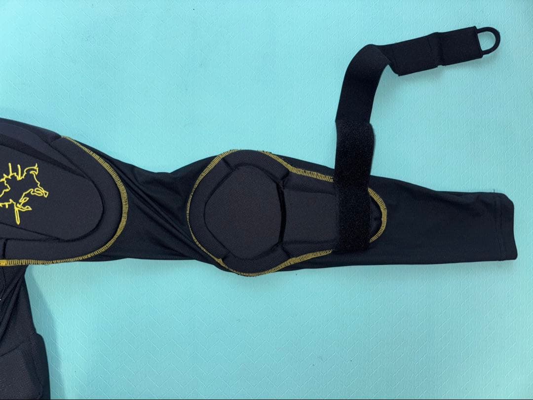 鎧武者スノーボードプロテクター
