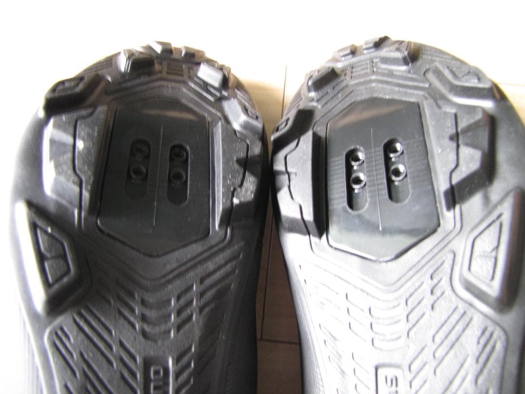 あ*8様 未使用 SHIMANO シマノ SPD　SH-XC100 41　25.